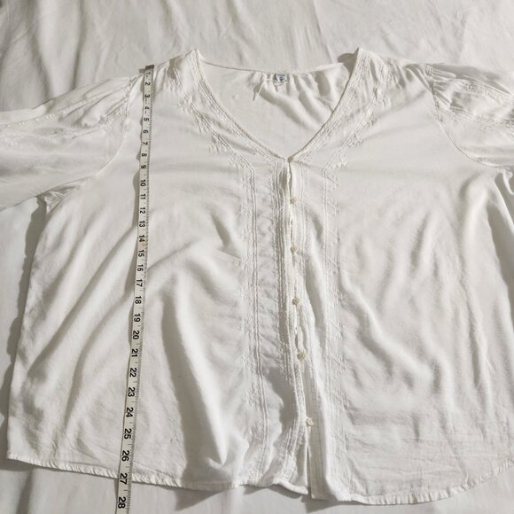 Old Navy Size XXL White Button Up Embroidered Bishop Sleeve Oversized Blouse Top - Picture 12 of 14